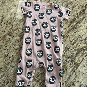 Nununu Baby onesie size 12-18 months